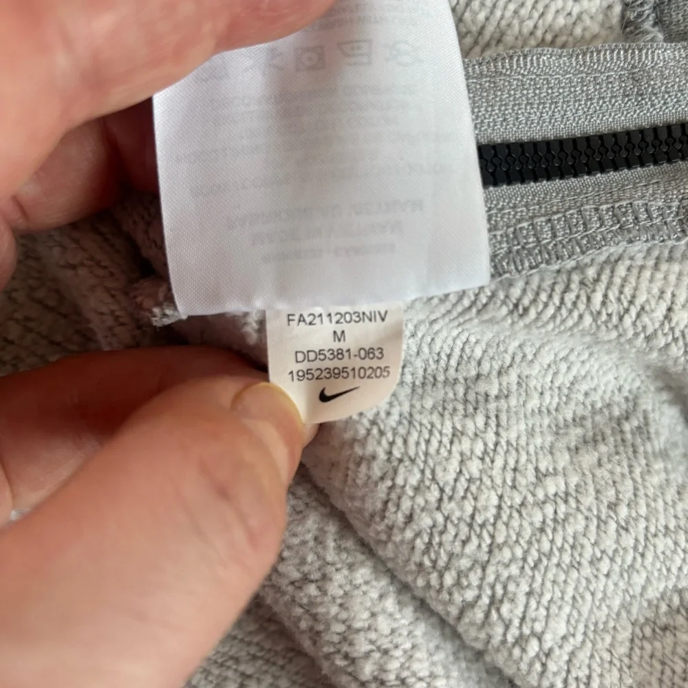 Nike cozy cropped
